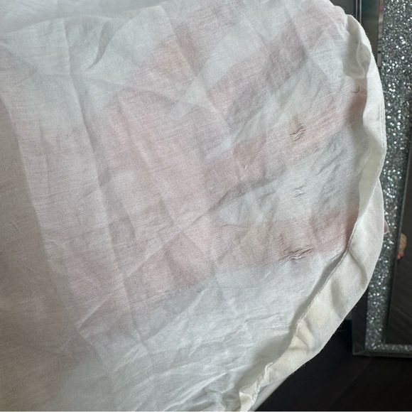 Aritzia Community Sleeveless Button-Up Blouse White, Size L coastal silk cotton - Picture 6 of 7